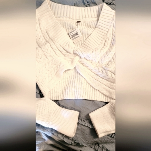 Free People Womens Emilie White Knit Knot-Front Crop Pullover Sweater  NWT - Picture 2 of 6